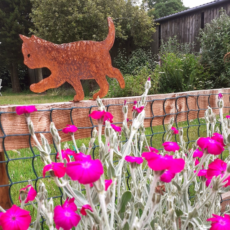 Metal Cat silhouette garden decoration / outdoor weathering steel kitten / rusted corten steel garden gift